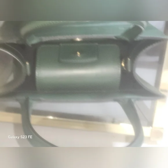 Beautiful Dark Green Valentino Handbag - Picture 6 of 10